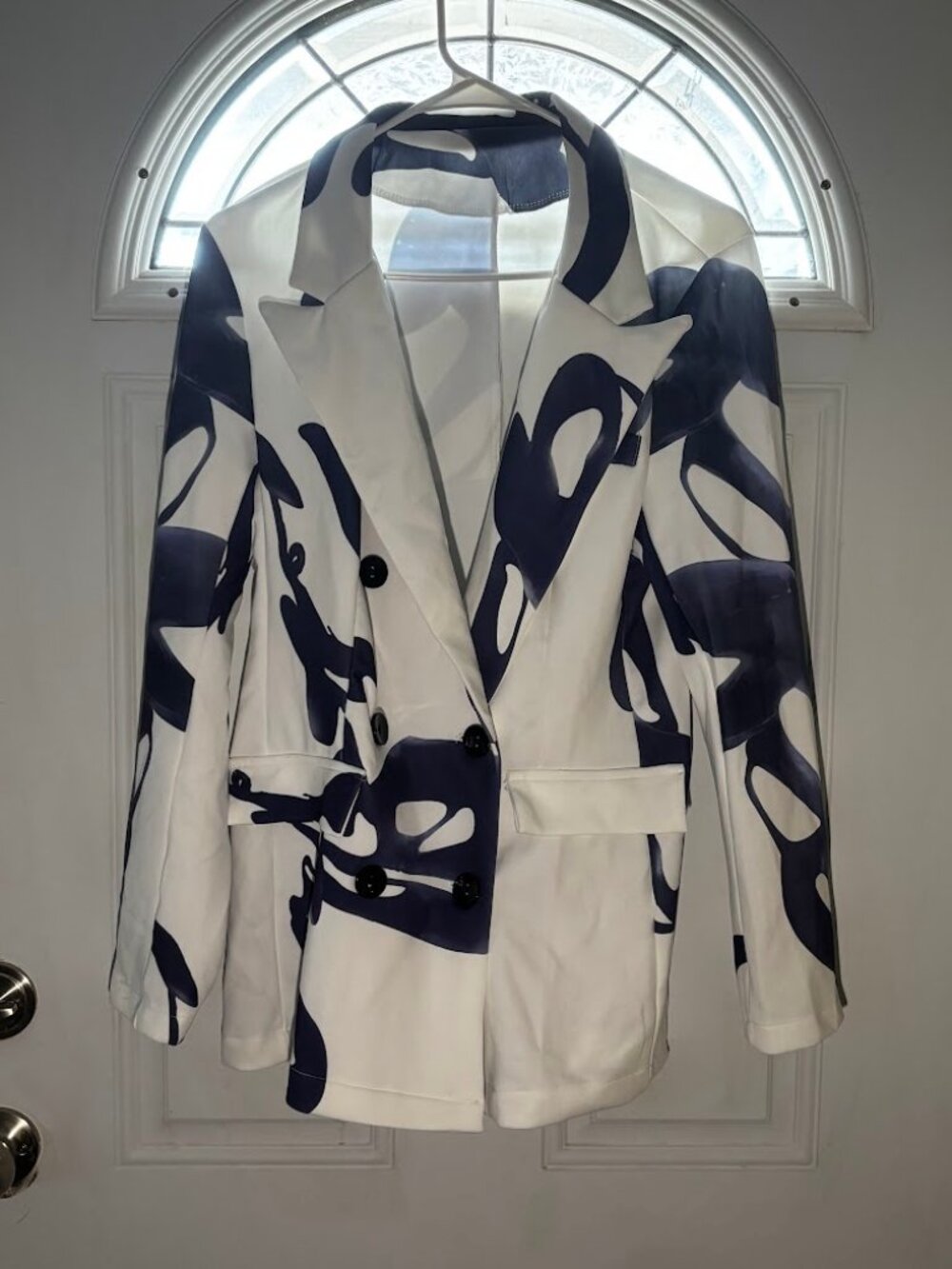 White Navy Abstract Print Blazer Shorts 2 Piece Set Size XL